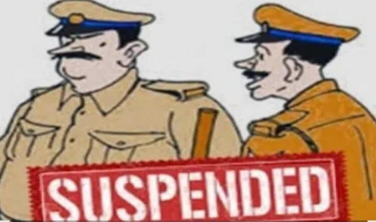 क्राइम कंट्रोल नहीं कर पाने और कार्य में लापरवाही बरतने पर बालूगंज पुलिस चौकी के आठ पुलिसकर्मी निलंबित
