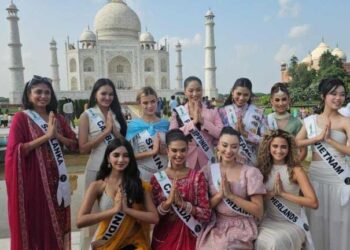 ताजमहल ने सुंदरियों के दिल को छू लिया, यह प्रेम, कलाकारी और संस्कृति का बेजोड़ नमूना है