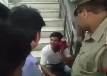 होटल में शादीशुदा महिला के साथ पकड़ा गया मुस्लिम युवक