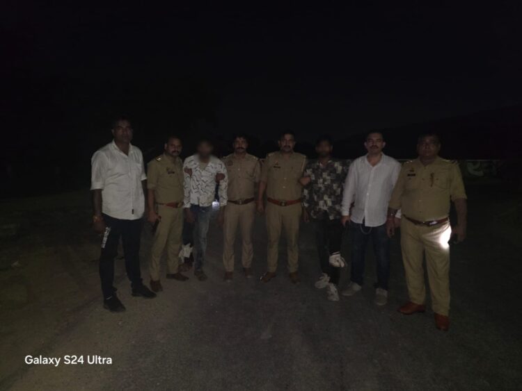 ताजगंज पुलिस की चेन लुटेरों से हुई मुठभेड़, दो के पैर में लगी गोली