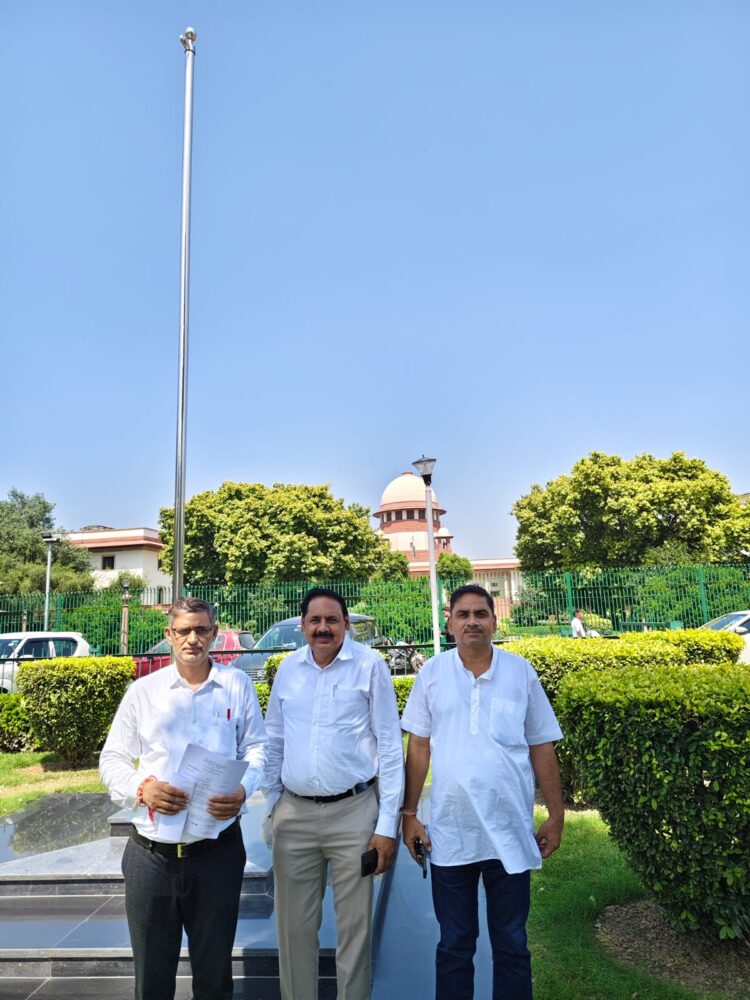 शिक्षकों का संघर्ष सुप्रीम कोर्ट पहुंचा, संघ ने सुप्रीम कोर्ट में पुर्नविचार याचिका दाखिल की