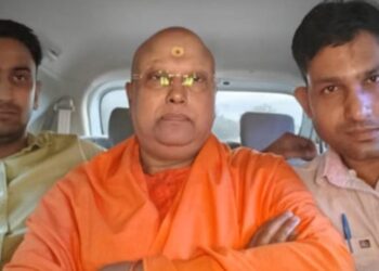 चैतन्यानंद सरस्वती आगरा के होटल से दिल्ली पुलिस ने किए गिरफ्तार