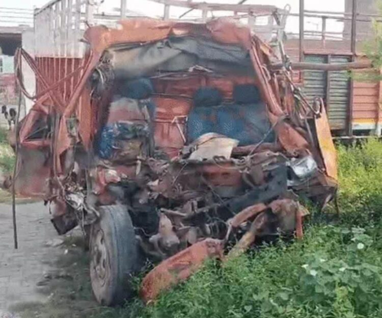 देर रात मथुरा-दिल्ली हाईवे पर हुए हादसे में चार लोगों की हुई मौत