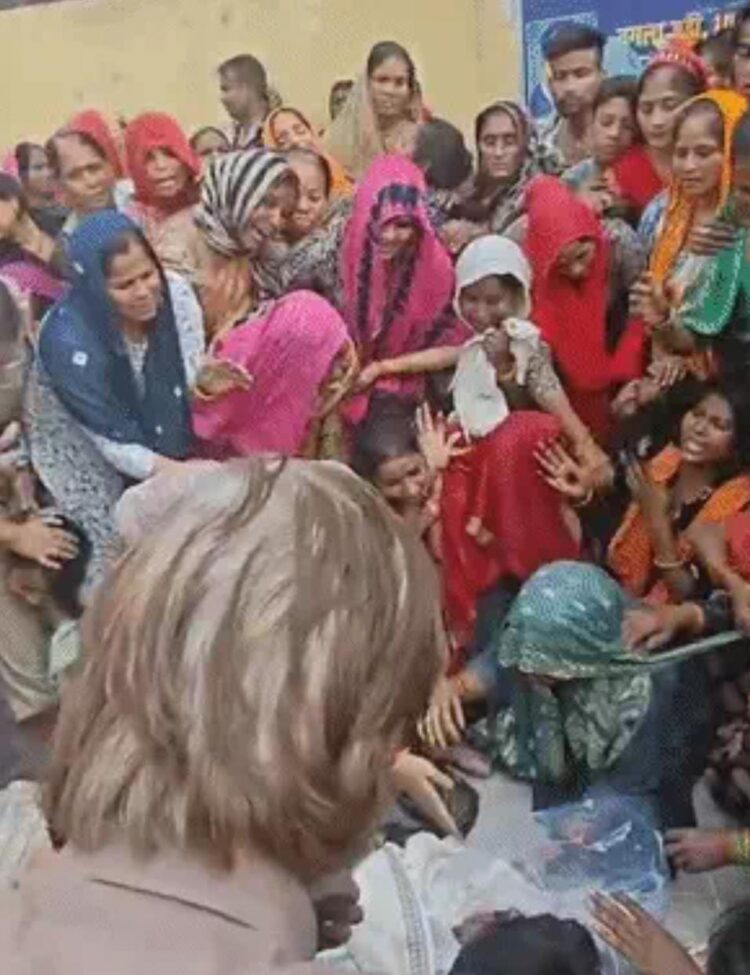 नगला बूढ़ी हादसे में पांचों मृतकों का पुलिस की मौजूदगी में अंतिम संस्कार, सुबह घरों में नहीं जले चूल्हे