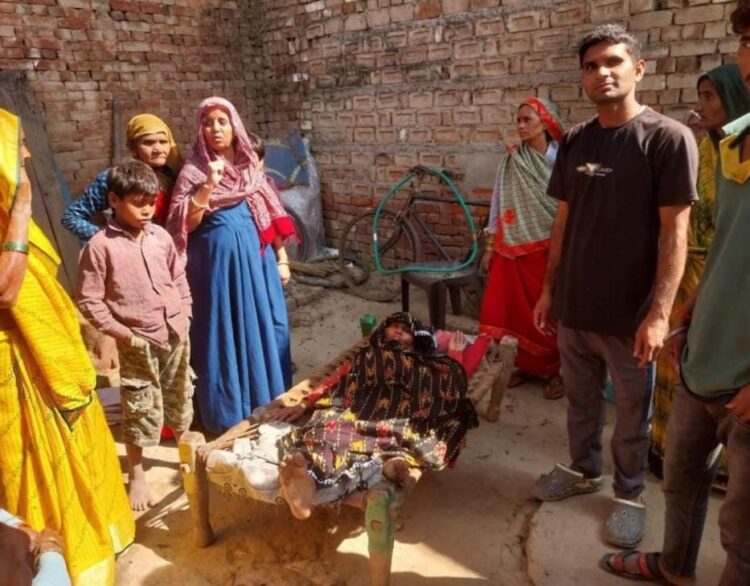 एत्मादपुर में जंगली जानवर के हमले से गांव में अफरा-तफरी मची