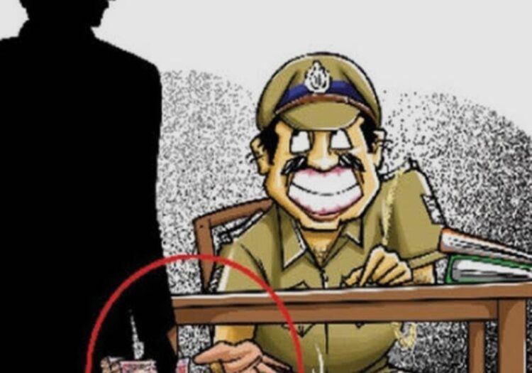 चौकी प्रभारी दयालबाग ने युवक को अवैध हिरासत में रखकर दस हजार लेकर छोड़ा, भाजपा जिलाध्यक्ष की शिकायत पर लाइन हाजिर