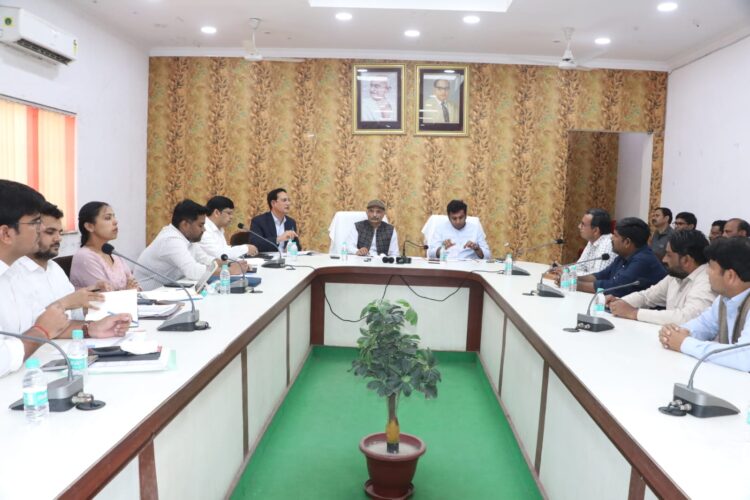 मतदाता सूची की शुद्धता लोकतांत्रिक प्रक्रिया की मजबूती का आधार है: मंडलायुक्त