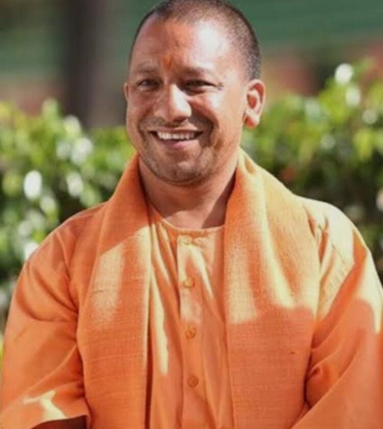 मुख्यमंत्री की मौजूदगी में मिशन 2027 की रणनीति पर आगरा में हुआ आरएसएस की बैठक में मंथन