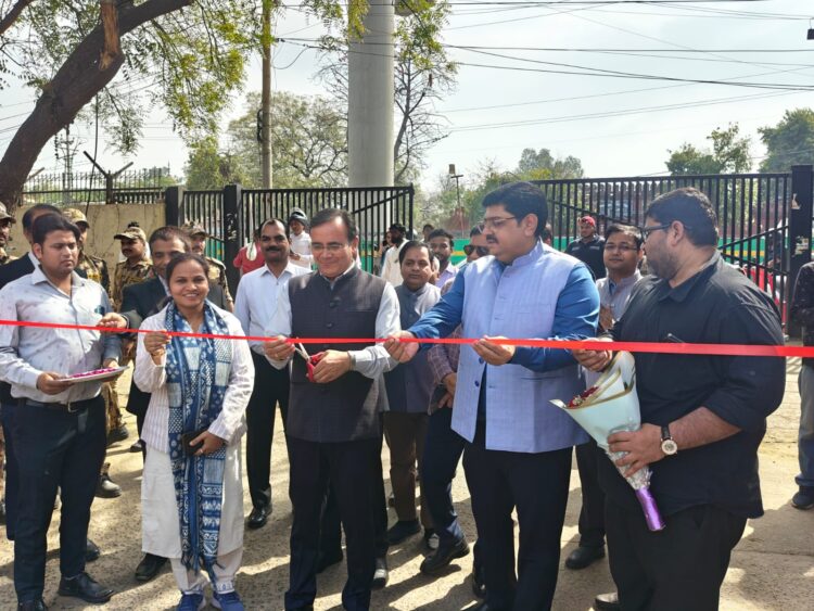 आगरा में राष्ट्रीय लोक अदालत में करीब आठ लाख वादों का निस्तारण
