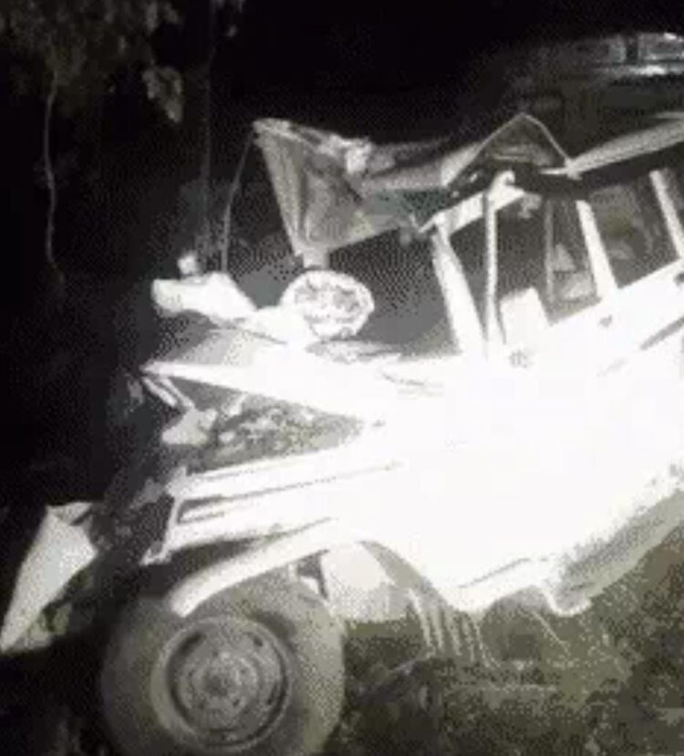 चित्राहट में  सड़क हादसे में दंपति सहित पांच लोगों की मौत