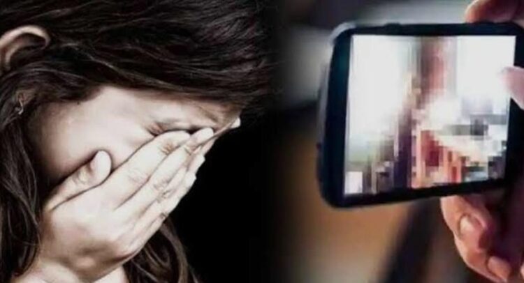 48 आपत्तिजनक वीडियो ने पूरे इलाके में सनसनी फैलाई, क्षेत्र में फोर्स तैनात