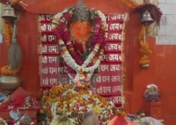 आगरा में हनुमान जन्मोत्सव की धूम, सुंदरकांड से गूंजा शहर