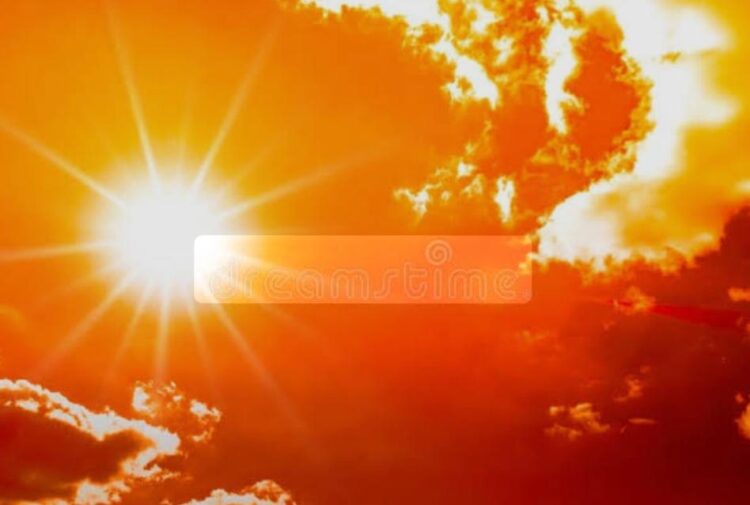 आगरा में भीषण गर्मी के बीच तीन दिन तक हीटवेव को लेकर रेड अलर्ट जारी