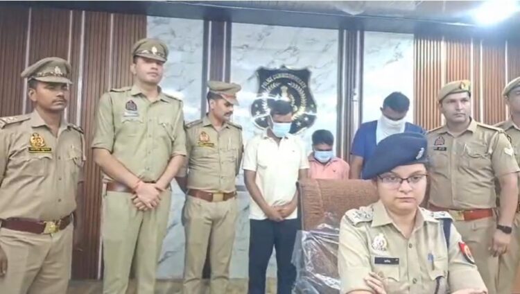 लैपटॉप ठगी करने वाले एक हाईटेक गैंग का पुलिस ने किया खुलासा