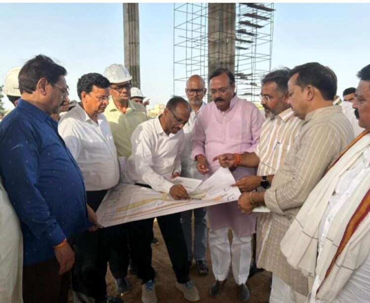 निर्माणाधीन सिविल एयरपोर्ट टर्मिनल का सांसद ने किया निरीक्षण, 404 करोड़ की लागत से तैयार हो रहा