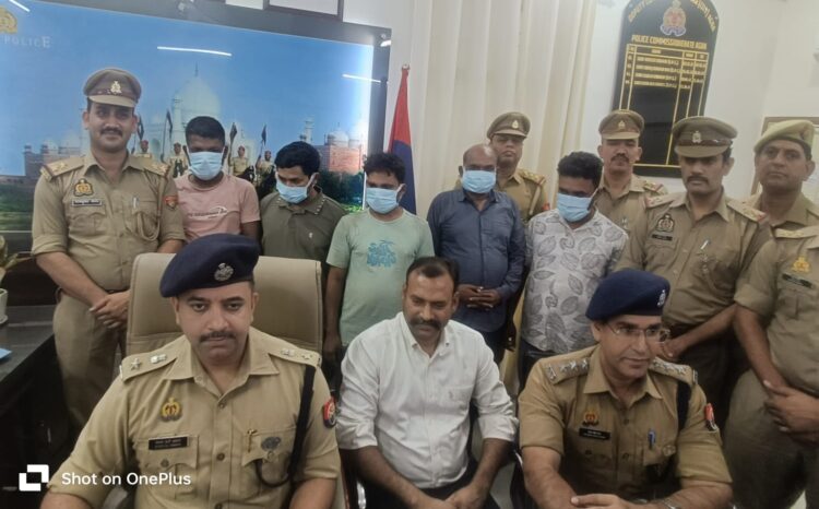 जीवा डायमंड ज्वेलरी स्टोर में हुई चोरी का पुलिस ने किया खुलासा