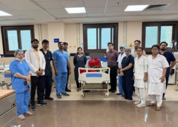 अब आगरा में भी अत्याधुनिक इलाज, एसएन में हुआ बिना बड़े चीरे के भोजन नली के कैंसर का ऑपरेशन