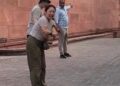 ताजमहल पर विदेशी पर्यटक को बंदर ने काट लिया, एक घंटे तक एंबुलेंस नहीं मिली