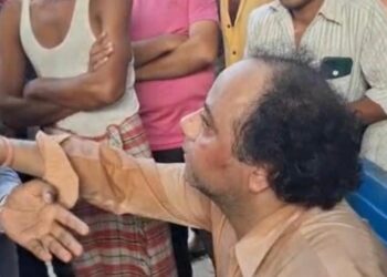 युवक ने पढ़ाने के बहाने होटल के कमरे में बंद कर लिया, छात्रा के शोर मचाने पर हुई धुनाई