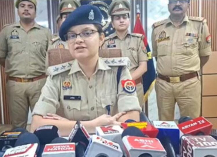 नौकरानी ने मां बहन के साथ मिलकर की थी कारोबारी के यहां चोरी, पुलिस ने किया खुलासा