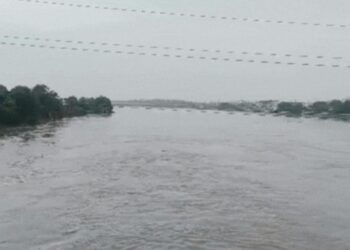 खतरे के निशान से थोड़ा नीचे है यमुना, 23 गांव में जारी किया गया अलर्ट