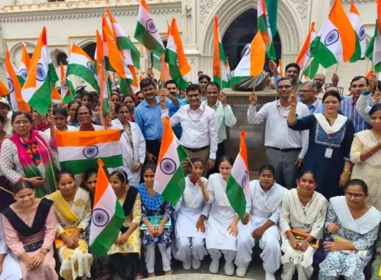 एसएन मेडिकल कॉलेज में देशभक्ति और राष्ट्रीय एकता का जोश देखने को मिला