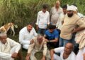 खारी नदी में पानी पिलाने के लिए नदी में उतारी गईं 18 भैंसें जलकुम्भी में फंसी