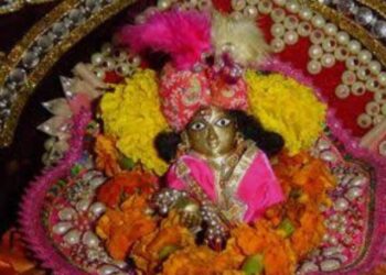 शहर के मंदिरों से लेकर घर-घर तक लड्डू गोपाल का जन्मोत्सव मन रहा