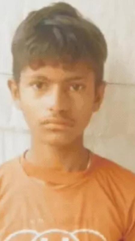साथियों के साथ दौड़ लगा रहे किशोर की तबीयत बिगड़ी मौत