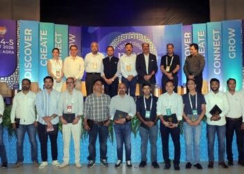 मीट एट आगरा का दूसरा दिन फुटवियर उद्योग के लिए नई संभावनाओं और कारोबारी संवाद से भरपूर रहा