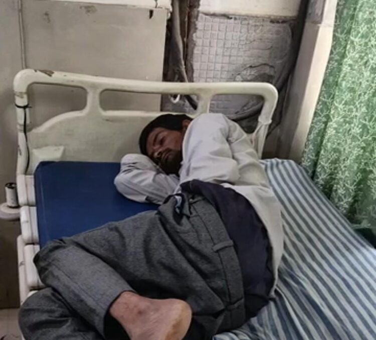 आलू चावल खाकर सोए परिवार में दो बच्चों की मौत, तीन लोगों की हालत गंभीर