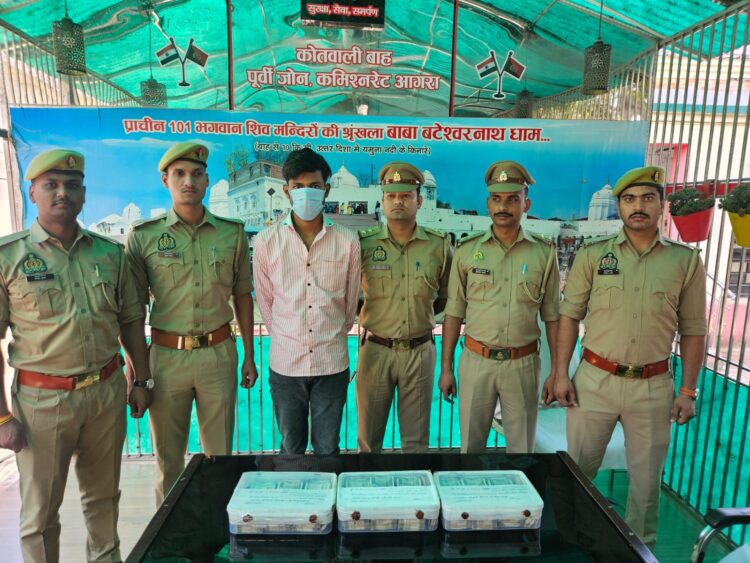 कथित पुलिस अधिकारियों का भय दिखाकर बुजुर्ग से लगातार लाखों रुपये की ठगी