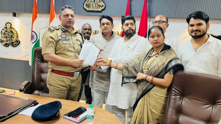 ललित की मौत के मामले में विरोध होता जा रहा तेज, दोषी पुलिसकर्मियों पर FIR की मांग