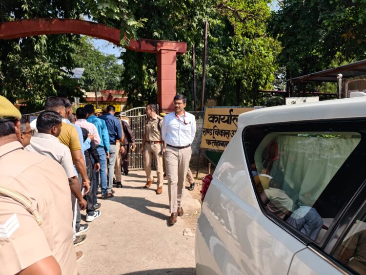पुनर्मतदान में दो- तीन बार आमने सामने आए सपाई और भाजपाई, कल होगी मतगणना