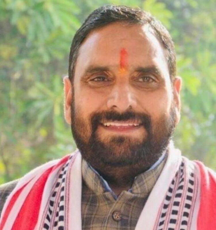 शिक्षक एमएलसी सीट पर सपा, स्नातक पर भाजपा बनाए हुए बढ़त
