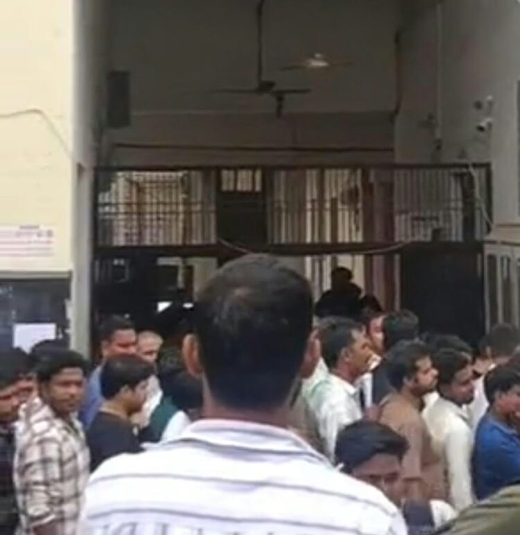 PET परीक्षा के चलते शहर की यातायात व्यवस्था चरमराई